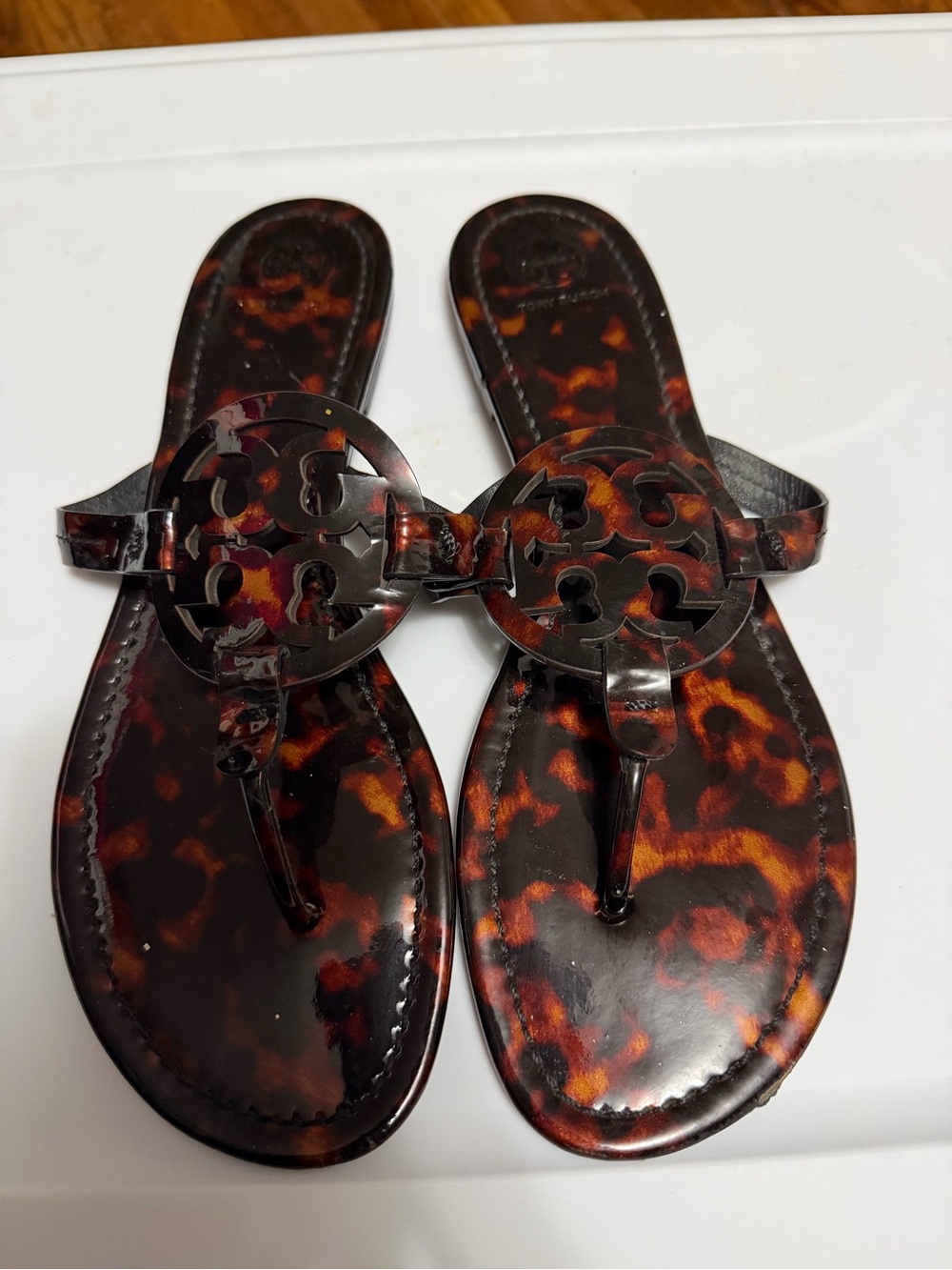 Tory Burch Miller Tortoiseshell Patent Thong Sandals